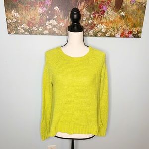 Vince Camuto small green sweater